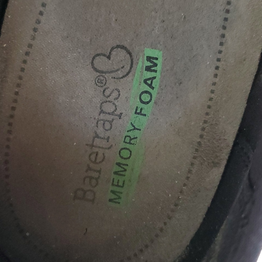 Bare Traps Memory Foam Size 10 Wide Flats - image 3